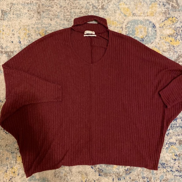 Urban Outfitters choker neck burgundy sweater - Picture 3 of 9